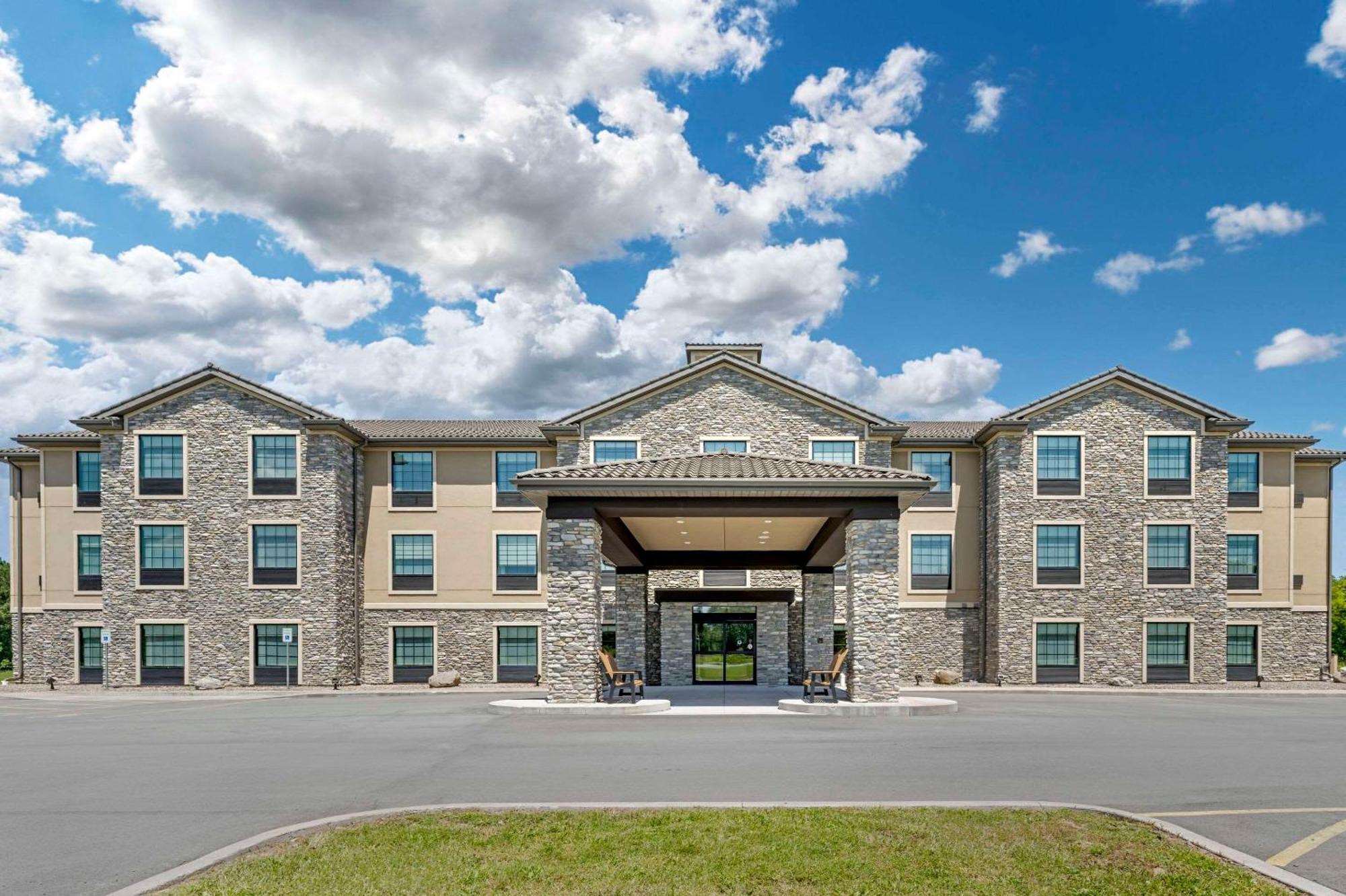 Comfort Inn & Suites Medina Экстерьер фото
